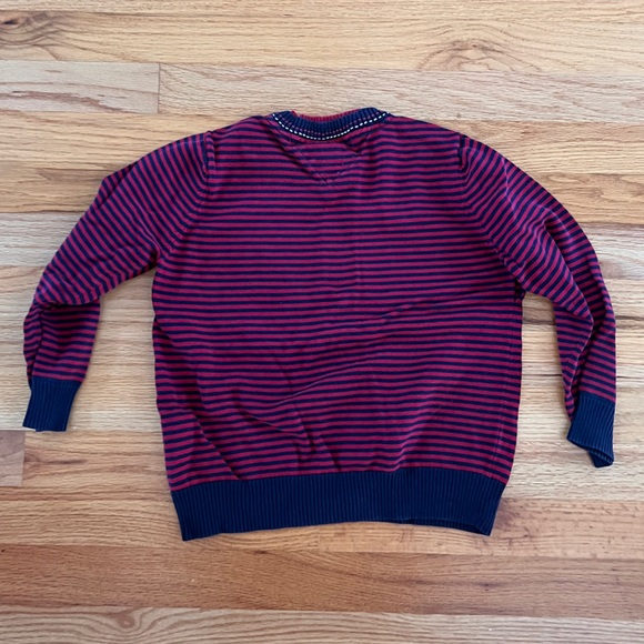 100% cotton Tommy Hilfiger v neck small boy sweater. Size 6 - Picture 2 of 8
